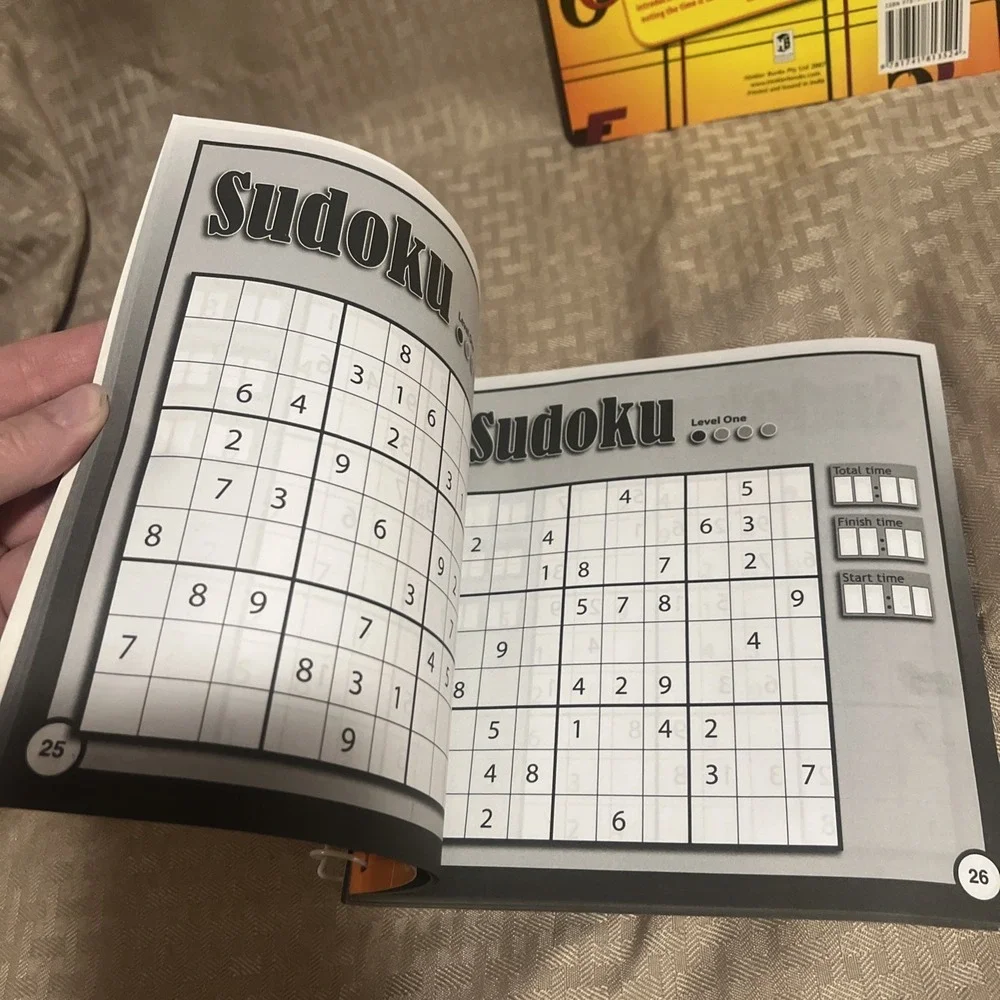 Sudoku Puzzle Books Lot of 2 Spiral Bound Hinkler 2007 NOS Over 200 Puzzles Rare